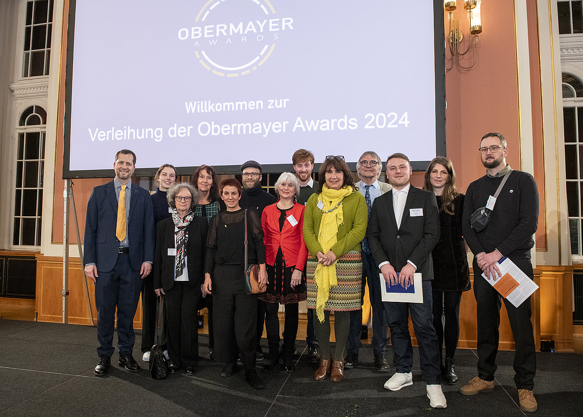 Gruppenbild bei Verleihung des Obermayer Awards