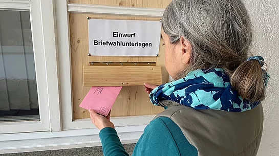 Einwurf Briefwahlunterlagen