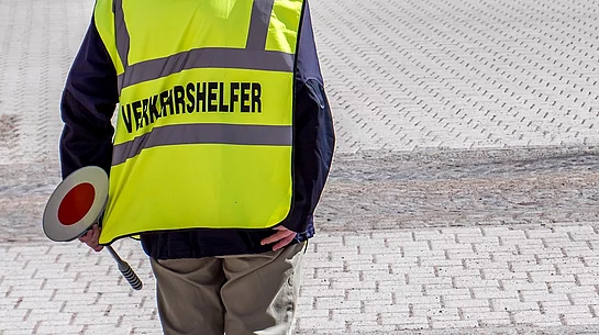 Schulweghelfer Symbolbild Schulweghelfer